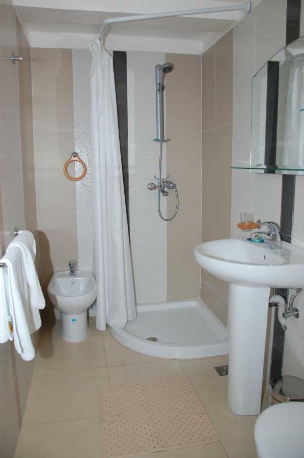 Ambassy Hotel Kenitra Kültér fotó